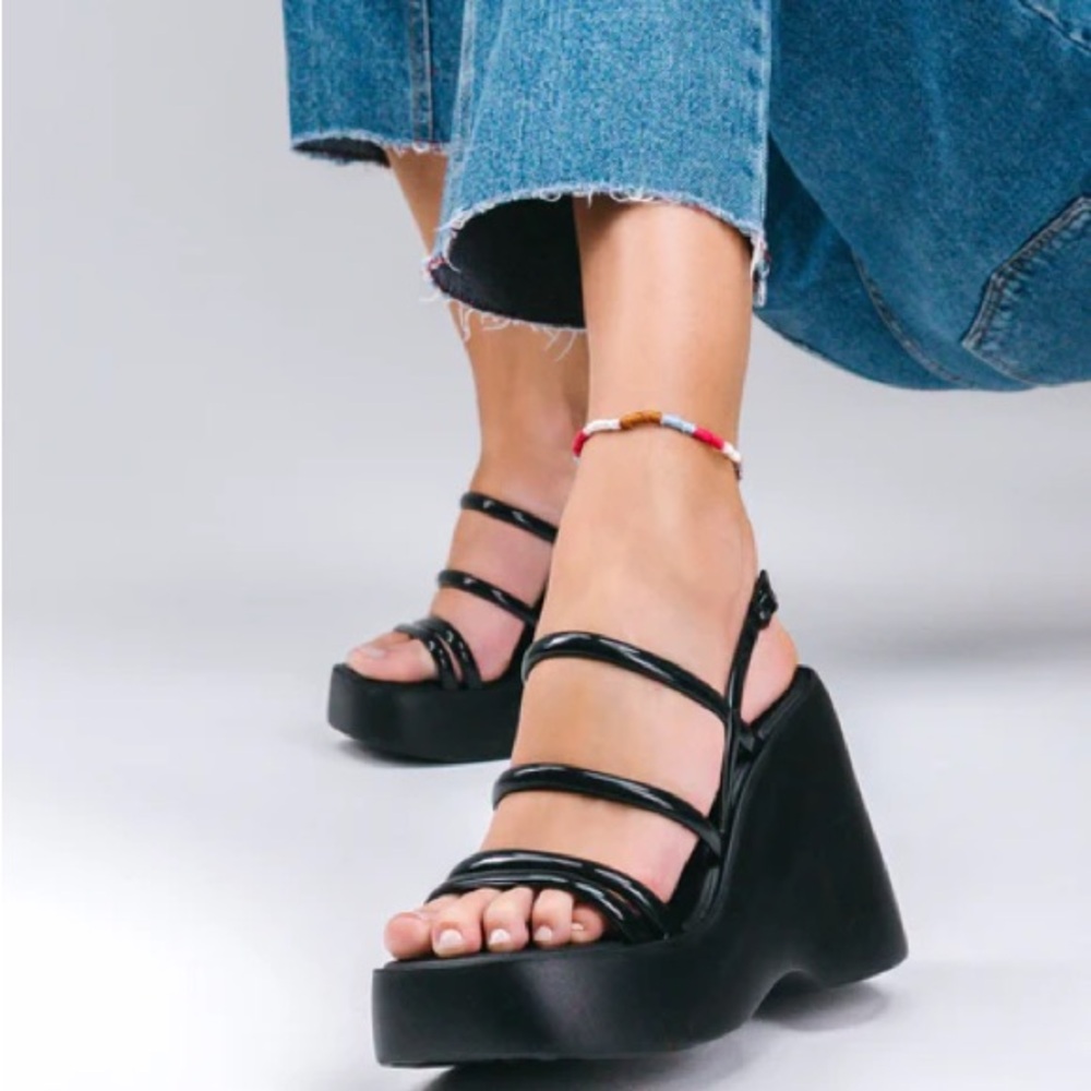 Melissa 90s Platform Sandals “Jessie”